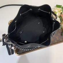 Chic Women's Crossbody Handbag - Luxury Premium Designer Style - NM4206