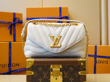 Luxury Monogram Shoulder Bag - Women's Elegant Designer Fashion - NM5256