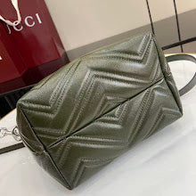 Luxury Iconic Crossbody Bag - Women's Elegant Designer Fashion - NM4020