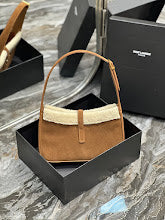 Luxury Monogram Shoulder Bag - Women's Elegant Designer Fashion - NM3287
