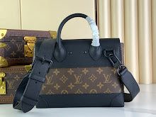 Luxury Monogram Shoulder Bag - Women's Elegant Designer Fashion - NM4437