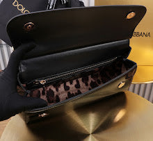 Luxury Monogram Shoulder Bag - Women's Elegant Designer Fashion - NM6957