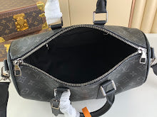 Luxury Monogram Shoulder Bag - Women's Elegant Designer Fashion - NM4519