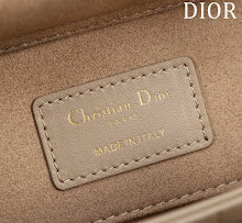 Premium Signature Crossbody - Chic Women's Luxury Designer Bag - NM7590