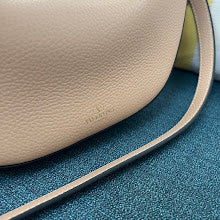 Luxury Signature Top Handle Bag - Elegant Women's Designer Handbag - NM2906