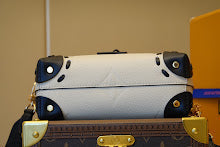 Luxury Monogram Shoulder Bag - Women's Elegant Designer Fashion - NM5087