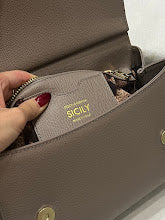 Chic Women's Satchel Handbag - Luxury Premium Designer Style - NM7192
