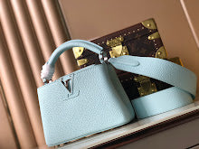 Premium Signature Crossbody - Chic Women's Luxury Designer Bag - NM4362