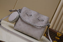 Designer Iconic Shoulder Bag - Luxury Women's Premium Fashion - NM4109