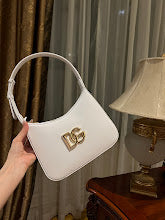 Luxury Monogram Shoulder Bag - Women's Elegant Designer Fashion - NM6917