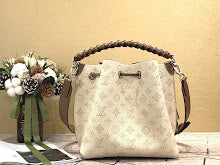 Premium Signature Shoulder Bag - Chic Women's Luxury Designer - NM4204