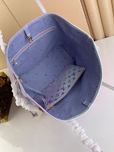 Chic Women's Satchel Handbag - Luxury Premium Designer Style - NM4770