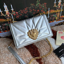 Luxury Iconic Crossbody Bag - Women's Elegant Designer Fashion - NM6817