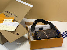 Designer Iconic Top Handle Bag - Luxury Women's Premium Handbag - NM4153