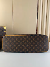 Premium Leather Shoulder Bag - Elegant Women's Designer Handbag - NM4706