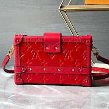 Luxury Monogram Shoulder Bag - Women's Elegant Designer Fashion - NM4213