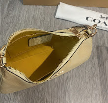 New Premium Women's Crossbody Bag - Luxury Designer Fashion Accessory - NM6325