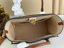 Premium Women's Crossbody Bag - Luxury Designer Fashion Accessory - NM4271