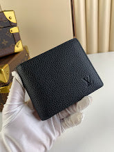 Premium Women's Crossbody Bag - Luxury Designer Fashion Accessory - NM5294