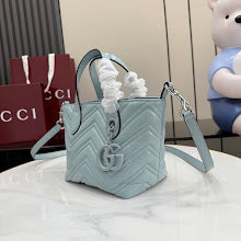 Premium Signature Shoulder Bag - Chic Women's Luxury Designer - NM4045