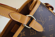Luxury Iconic Crossbody Bag - Women's Elegant Designer Fashion - NM4326