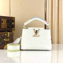 Chic Women's Designer Tote - Luxury Premium Handbag Style - NM5316