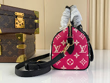 Premium Women's Shoulder Bag - Designer Luxury Fashion Accessory - NM4750