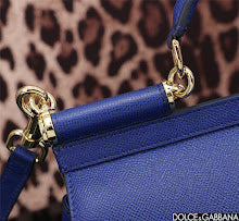 Premium Signature Shoulder Bag - Chic Women's Luxury Designer - NM7028