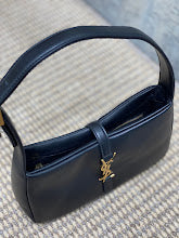 Luxury Signature Top Handle Bag - Elegant Women's Designer Handbag - NM3429