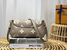 Chic Women's Designer Tote - Luxury Premium Handbag Style - NM4878