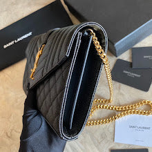Luxury Iconic Crossbody Bag - Women's Elegant Designer Fashion - NM3647
