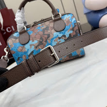 Chic Women's Crossbody Handbag - Luxury Premium Designer Style - NM4062