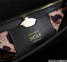 Chic Women's Crossbody Handbag - Luxury Premium Designer Style - NM7032