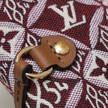 Luxury Iconic Crossbody Bag - Women's Elegant Designer Fashion - NM5461