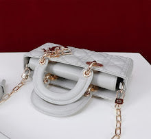 Chic Designer Tote Handbag - Luxury Premium Women's Fashion Bag - NM7366