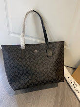 New Designer Iconic Shoulder Bag - Luxury Women's Premium Fashion - NM6516