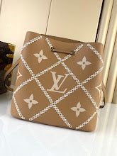 Chic Designer Crossbody Purse - Premium Luxury Women's Style - NM4788