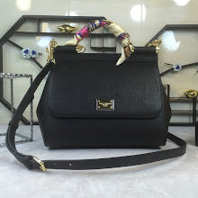 Chic Women's Shoulder Handbag - Luxury Premium Designer Style - NM6697