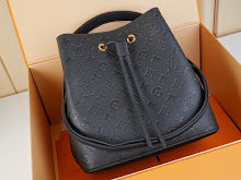Premium Women's Shoulder Bag - Designer Luxury Fashion Accessory - NM5039