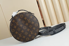 Chic Designer Satchel Bag - Luxury Women's Top Handle Handbag - NM4692