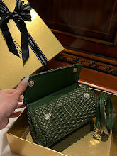 Premium Leather Crossbody Bag - Elegant Women's Designer Handbag - NM6907
