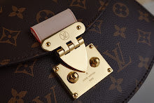 Premium Signature Shoulder Bag - Chic Women's Luxury Designer - NM4549