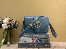 Designer Iconic Shoulder Bag - Luxury Women's Premium Fashion - NM4188