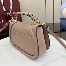 Premium Leather Crossbody Bag - Elegant Women's Designer Handbag - NM4067