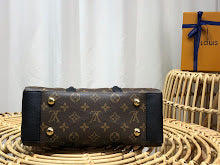 Designer Heritage Shoulder Bag - Premium Luxury Women's Handbag - NM4330