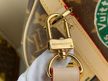 Luxury Signature Top Handle Bag - Elegant Women's Designer Handbag - NM4422