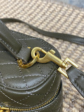 Chic Women's Satchel Handbag - Luxury Premium Designer Style - NM3677