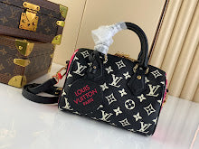 Premium Women's Shoulder Bag - Designer Luxury Fashion Accessory - NM4750