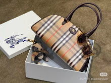 New Premium Signature Crossbody - Chic Women's Luxury Designer Bag - NM5773
