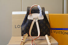 Chic Women's Designer Tote - Luxury Premium Handbag Style - NM4334